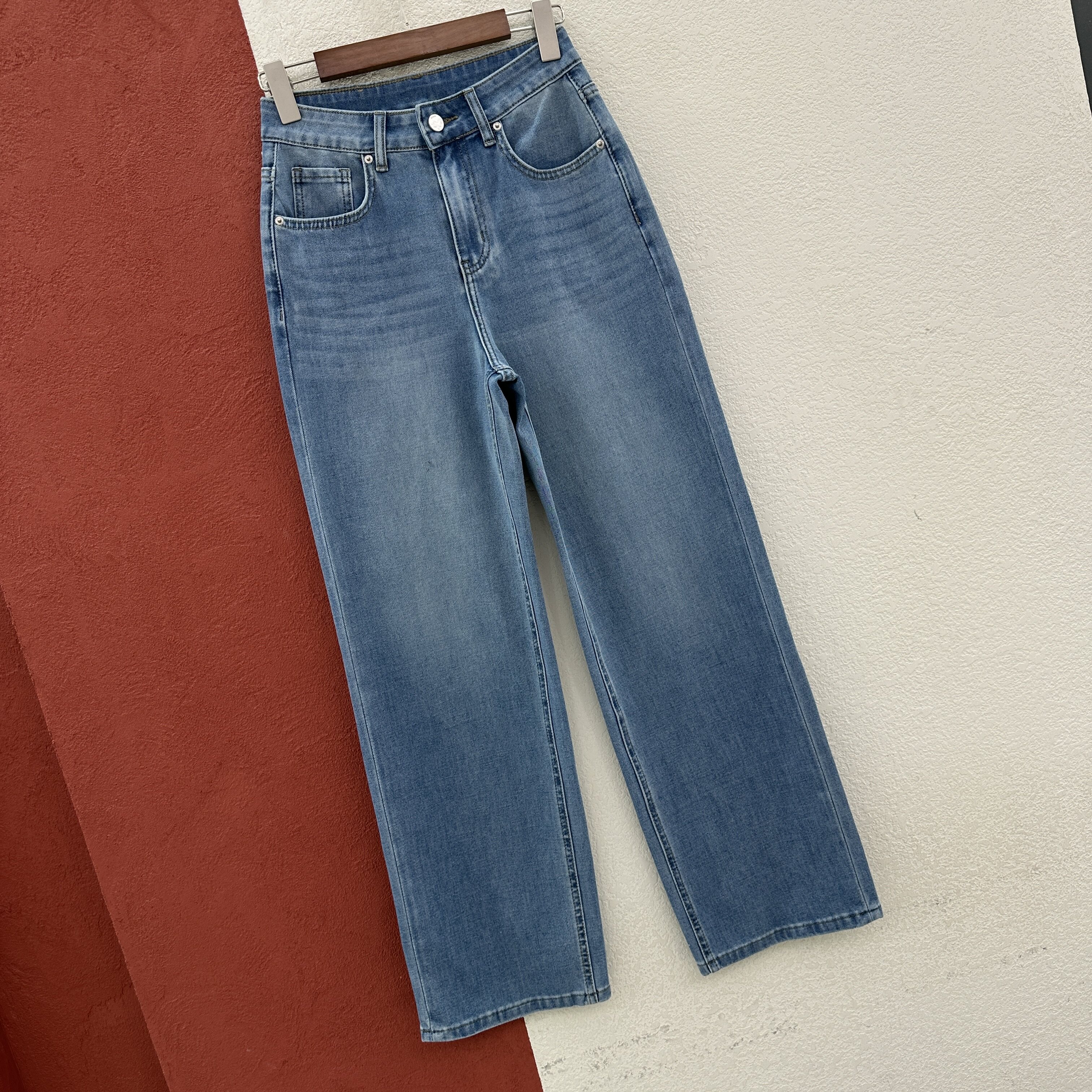 2026春款JEANS港恋68102牛仔裤女高腰显瘦窄版直筒裤拖地裤长裤