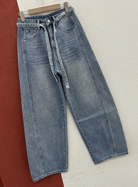 春款FASHION JEANS酷希莱61259牛仔裤女浅蓝色高腰烫钻弯刀裤长裤