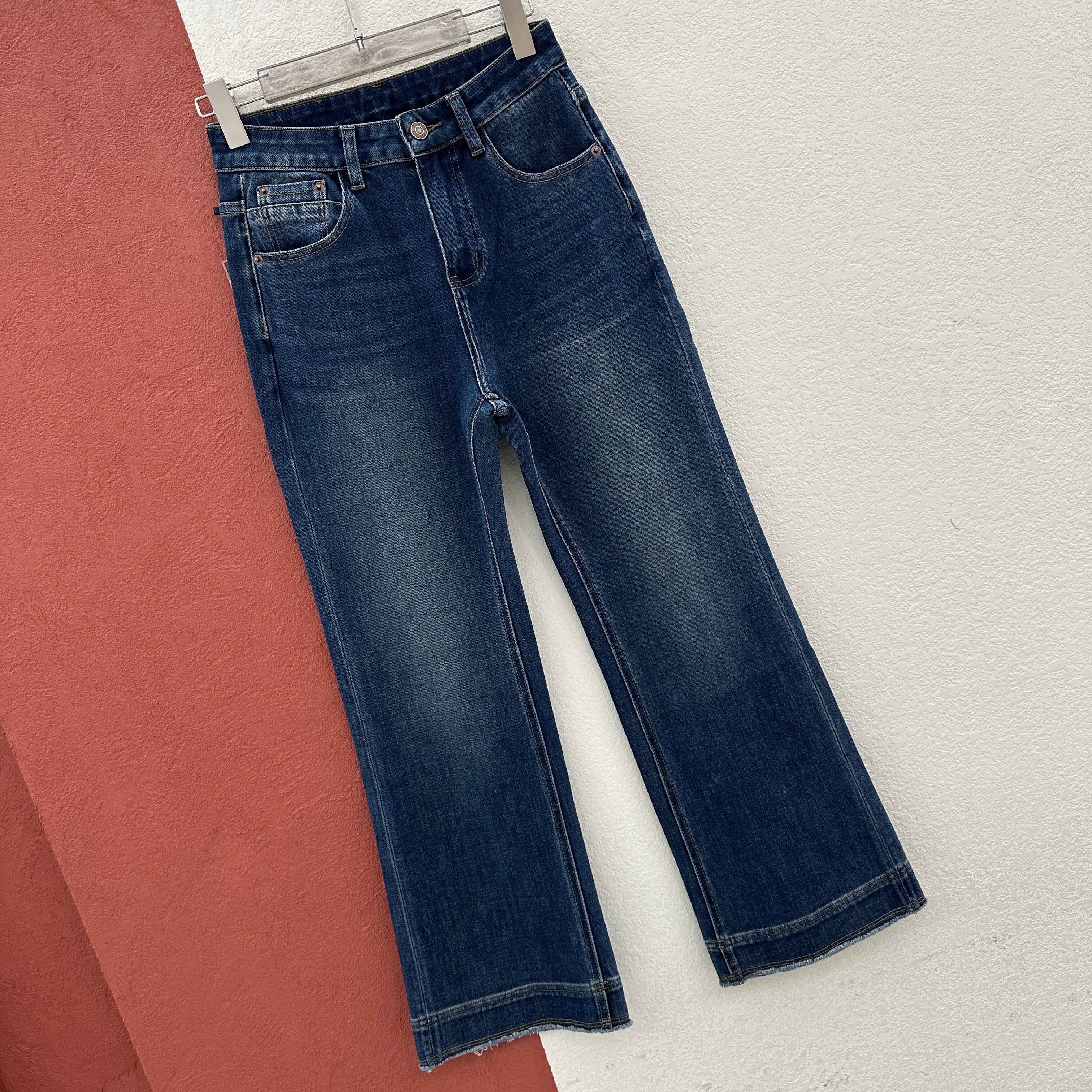 2026秋款Q FASHION JEANS酷希莱8661九分显瘦微喇牛仔裤女喇叭裤
