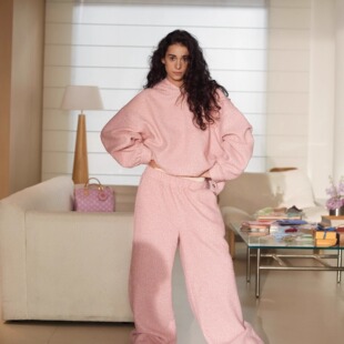 SSAVAGE女装2025新款“粉雾星尘”慵懒风圈圈花纱连帽卫衣套装