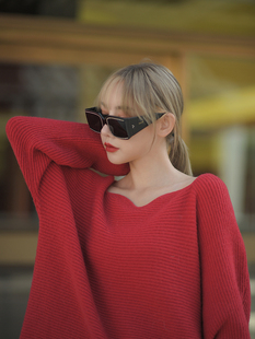 CAN冬季 宽松慵懒风套头毛衣女盐系温柔风设计感方领上衣 新款