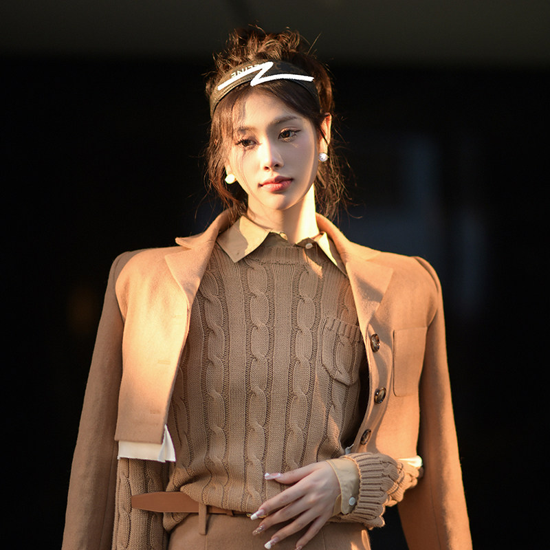 CAN复古卡其色短外套半身裙套装