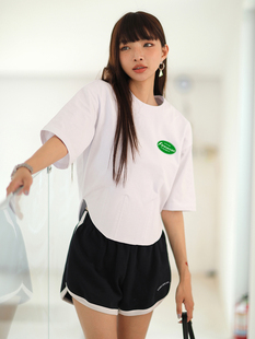 休闲百搭薄款 白色短款 短袖 t恤 女 CAN夏季 撞色运动短裤 新款