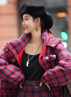 can冬季新款 刺绣格纹公仔390g90白鸭绒羽绒服