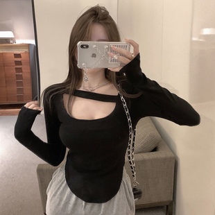 大码胖妹妹纯欲u领小心机设计感T恤女春秋新款显瘦打底衫长袖上衣
