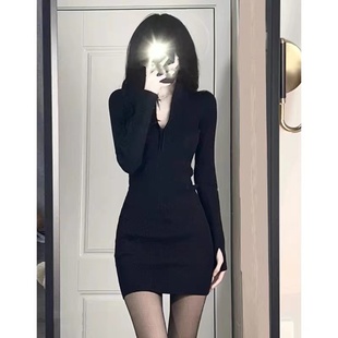 大码胖妹妹拉链针织连衣裙女春秋冬新款显瘦打底短裙长袖包臀裙子