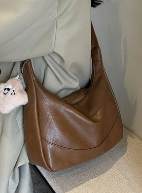 美拉德休闲简约大容量斜挎包2025新款潮时尚百搭柔软单肩包大包