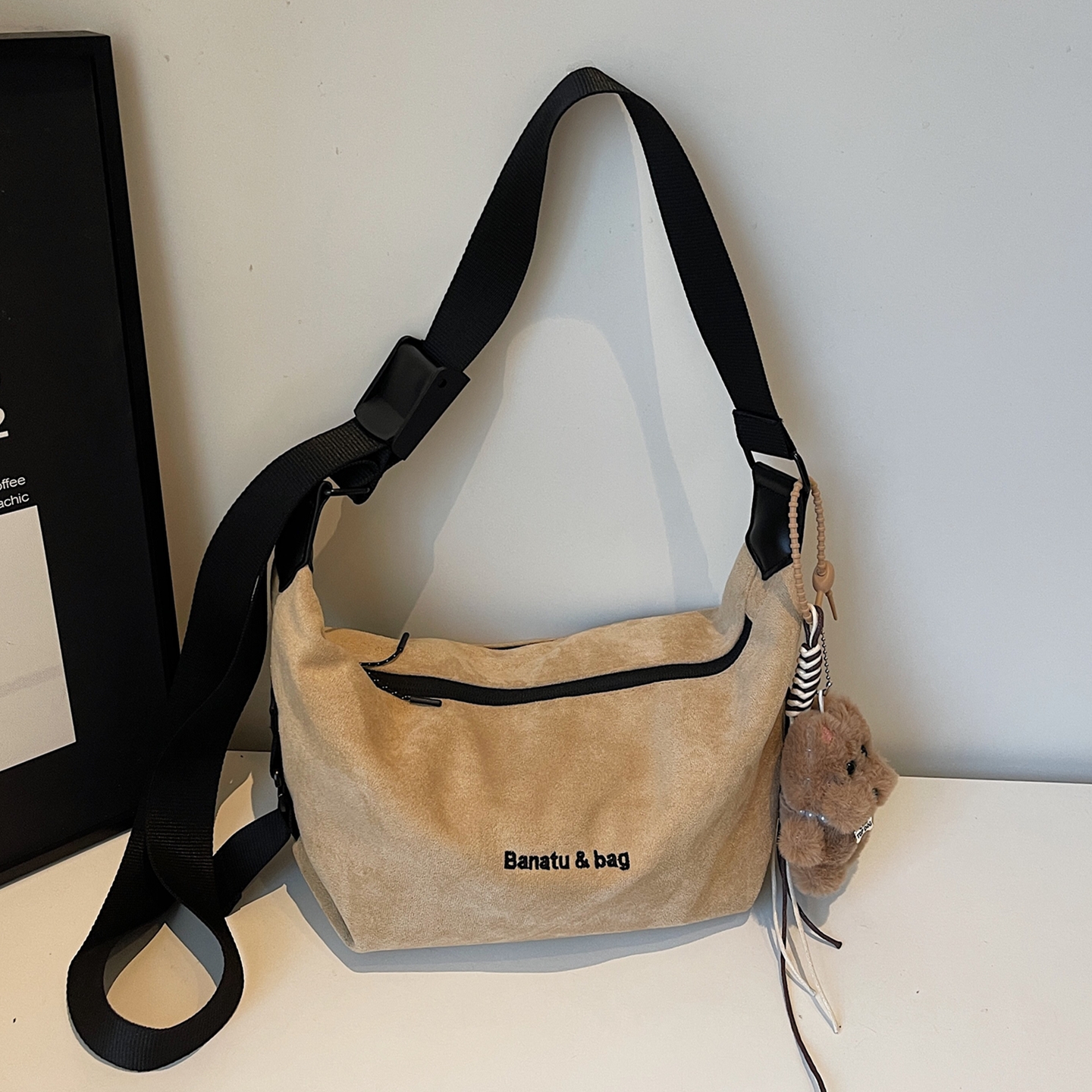 简约百搭休闲单肩斜挎饺子包