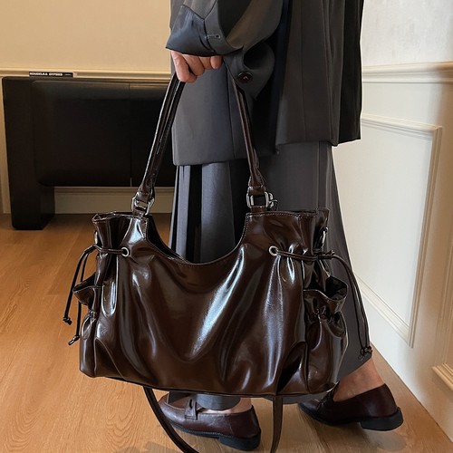 高级感小众美拉德腋下斜挎托特包