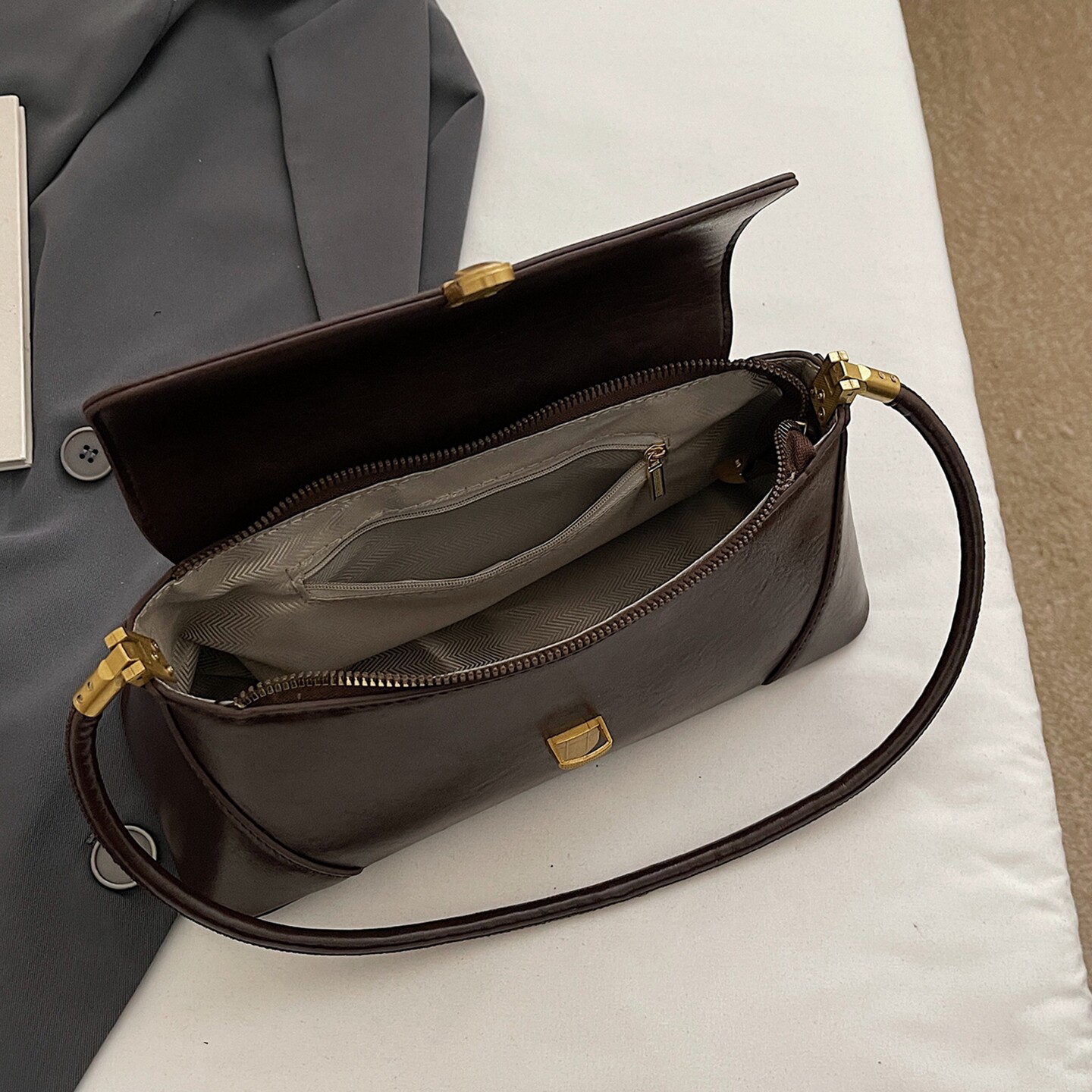 【有拉链贴袋】复古美拉德腋下包法棍包2025新款潮百搭小众单肩包,箱包皮具/热销女包/男包,胸包,淘宝优惠券,粉丝福利购,淘宝优惠卷