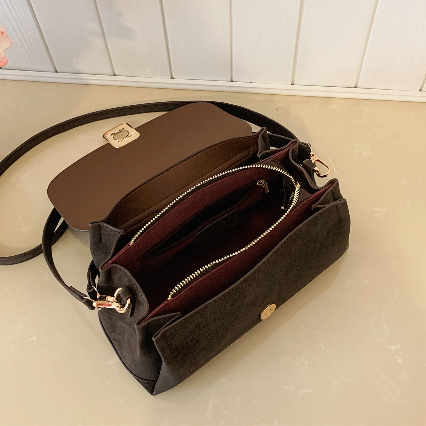 【多隔层+拉链贴袋】小众设计感单肩斜挎包2026新款潮百搭小包包,箱包皮具/热销女包/男包,胸包,淘宝优惠券,粉丝福利购,淘宝优惠卷