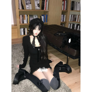 黑色玫瑰 纯欲风小众设计性感显瘦针织连衣裙蕾丝蝴蝶结打底短裙