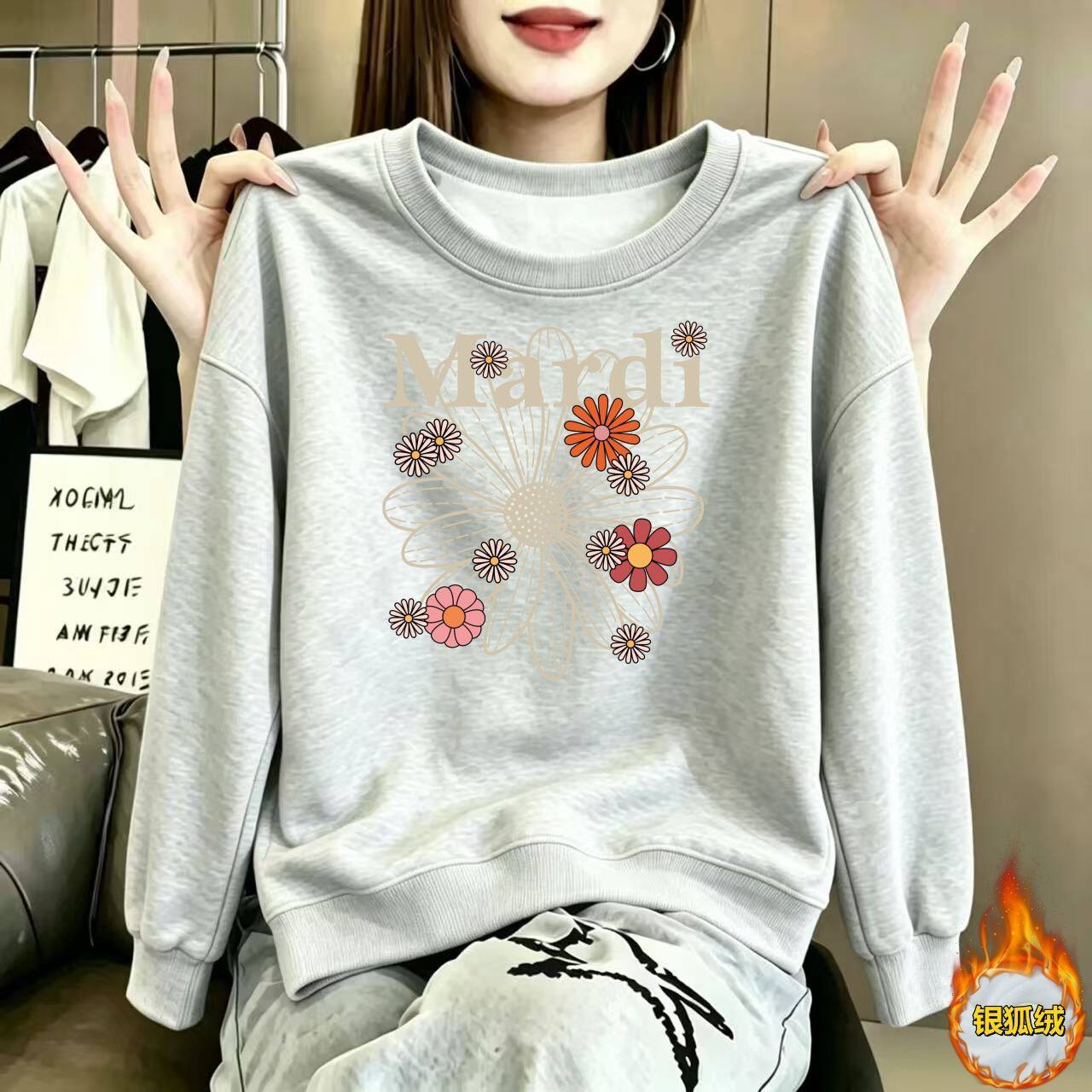 秋冬加绒加厚无帽宽松圆领卫衣女
