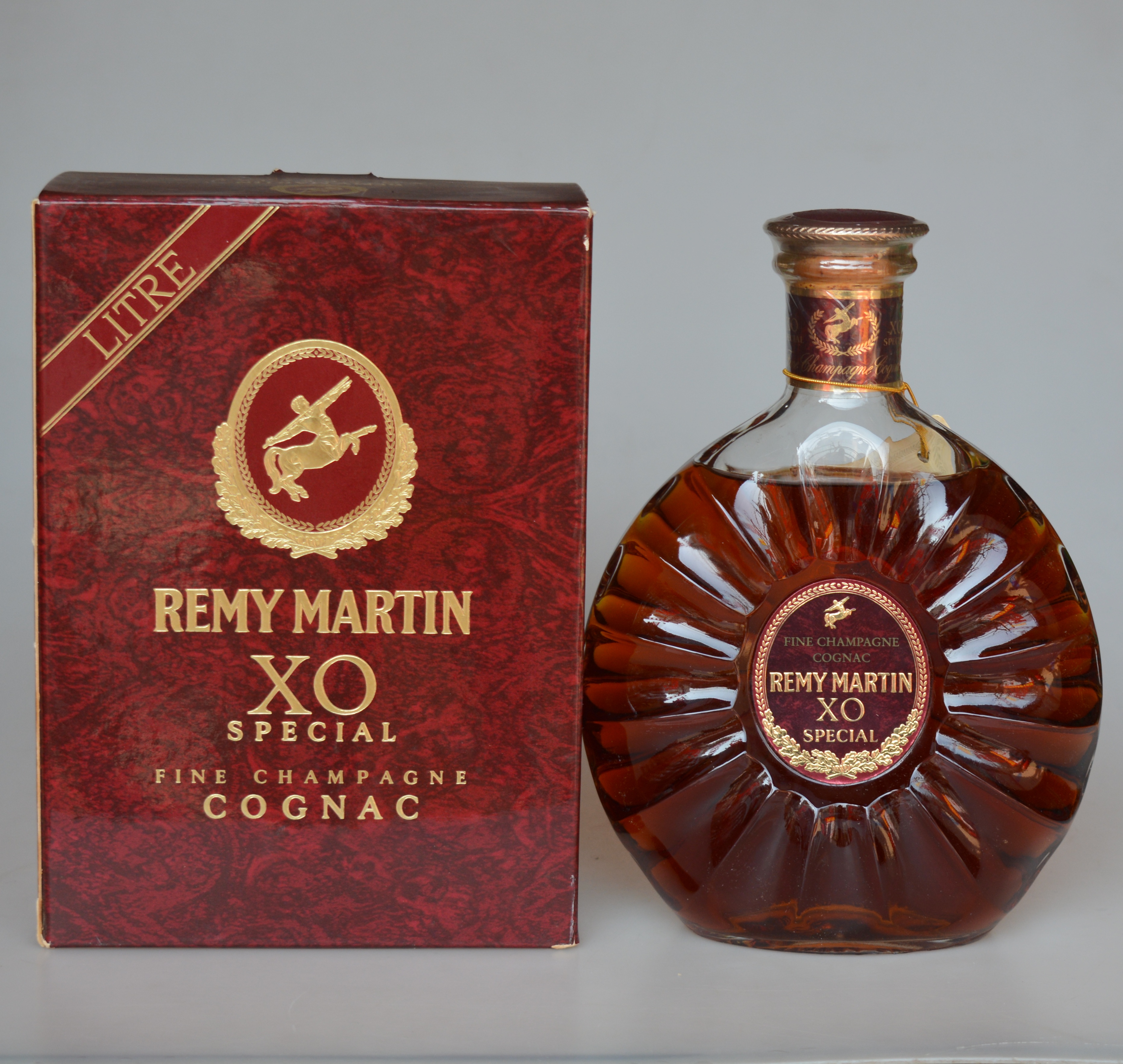 老酒收藏80年代法国RemyMartin人头马xo干邑白兰地1000ml大花带盒 酒类 白兰地/Brandy 原图主图