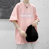 粉红色