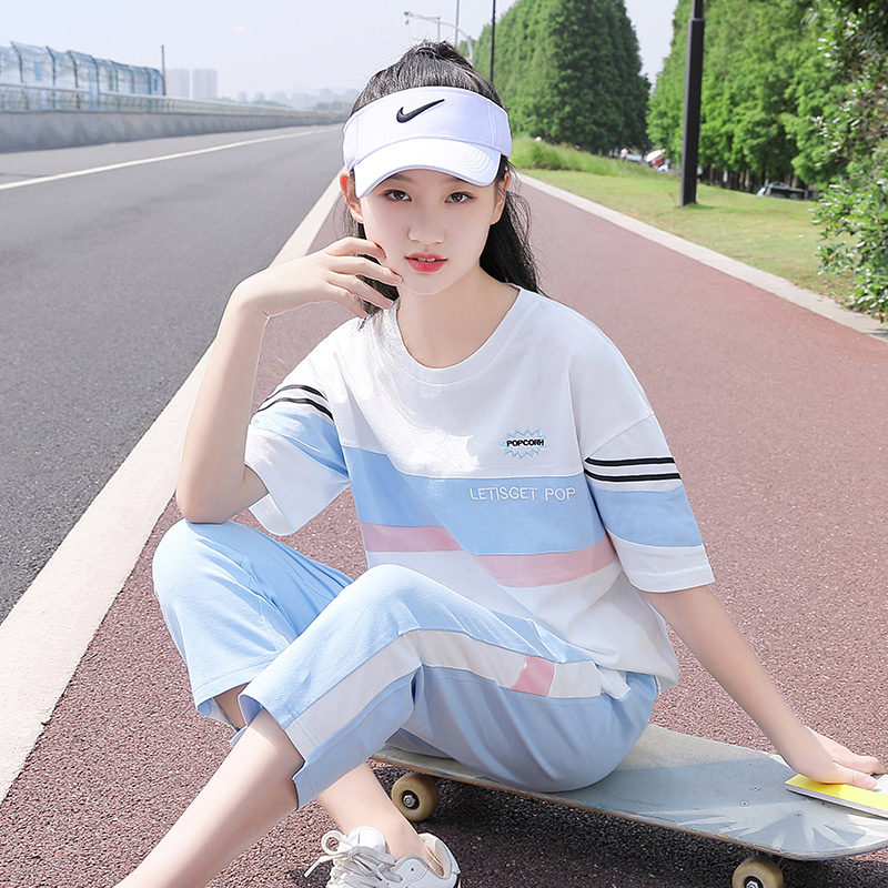 运动休闲套装初中生女图片