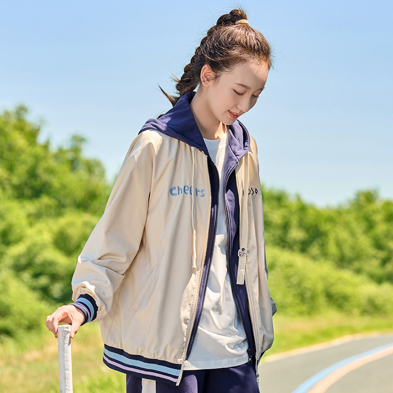 休闲宽松连帽绣花撞色拼接外套