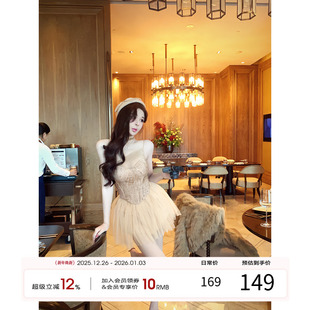 鱼骨吊带上衣半身裙两件套 女2025冬季 项天鹅er 千金感穿搭套装