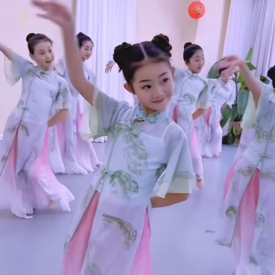 儿童古典舞演出服女童飘逸中国