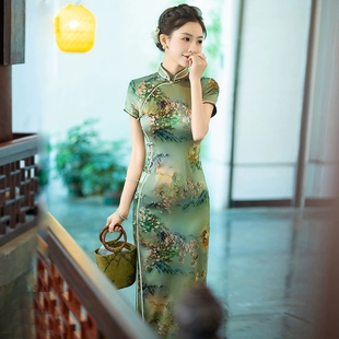 国风新中式旗袍高端大气上档次轻奢高级感走秀改良大牌真丝桑蚕丝