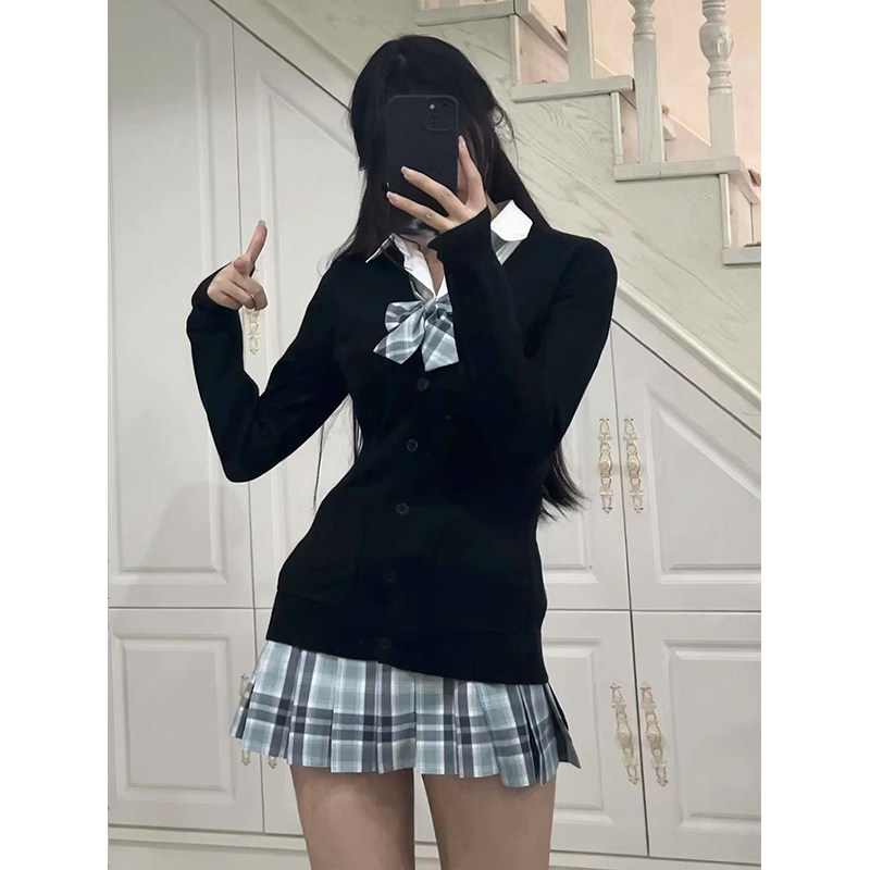 JK制服套装原创叠穿衬衫上衣秋冬款V领针织衫黑色开衫学院风穿搭