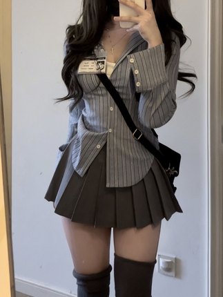 荔枝爱睡觉美式学院风辣妹条纹衬衫收腰显瘦长袖上衣百褶裙