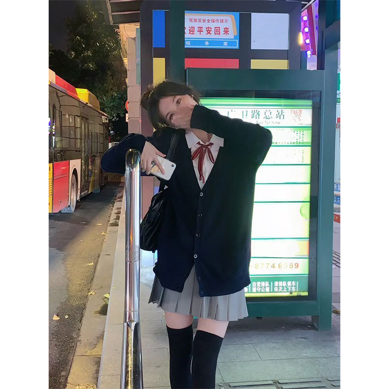 日系校供感JK制服叠穿衬衫上衣秋冬V领针织衫薄款外套学院风套装