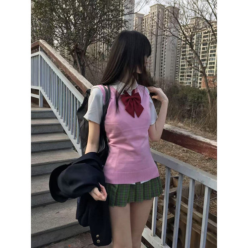 原创jk制服粉色V领背心针织衫马甲叠穿基础短袖宽松衬衫两件套装
