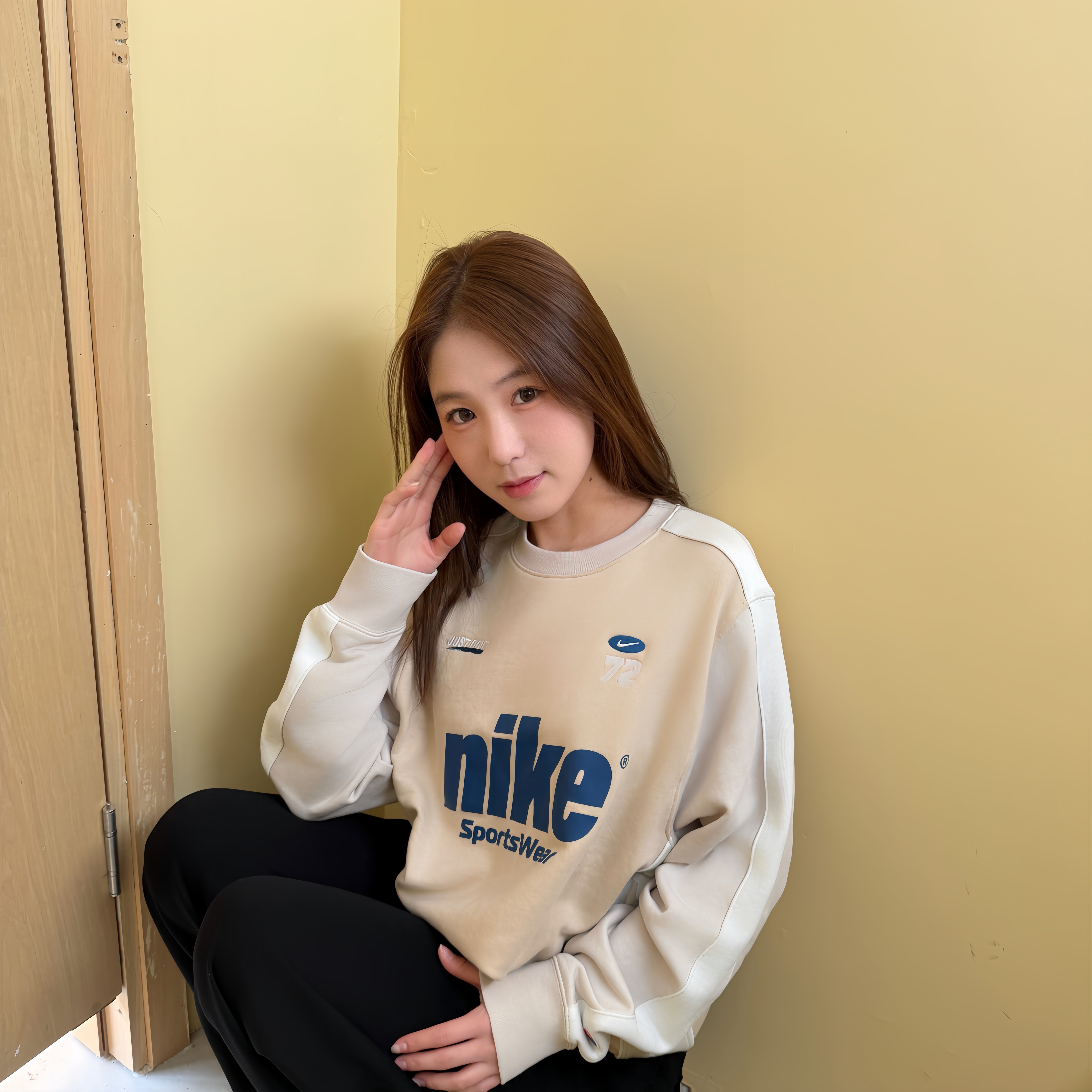 Nike/耐克 男女拼接宽松休闲复古印花圆领套头卫衣HQ4949-126