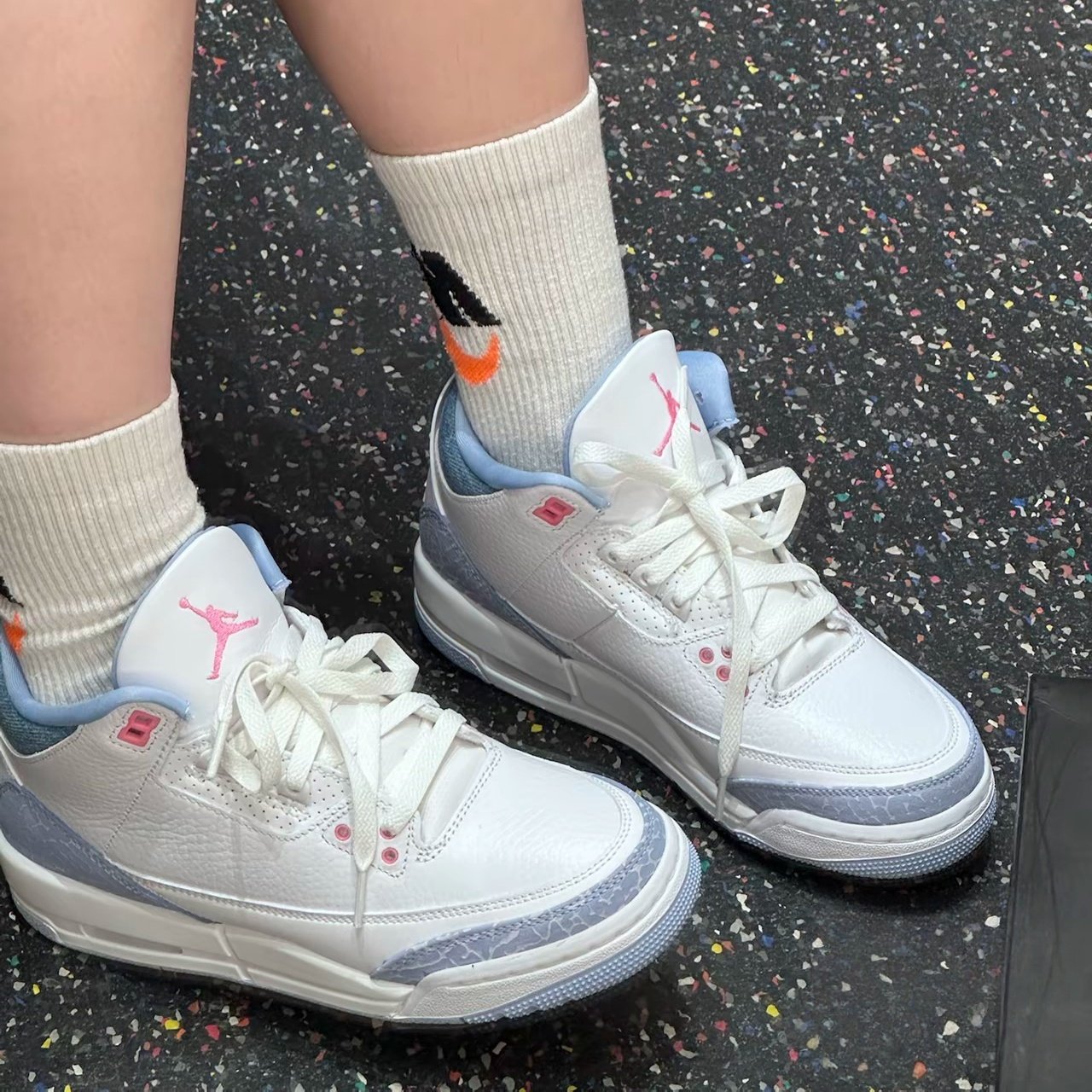 NIKE耐克大童鞋 AIR JORDAN 3时尚百搭运动缓震篮球鞋HQ0784-101