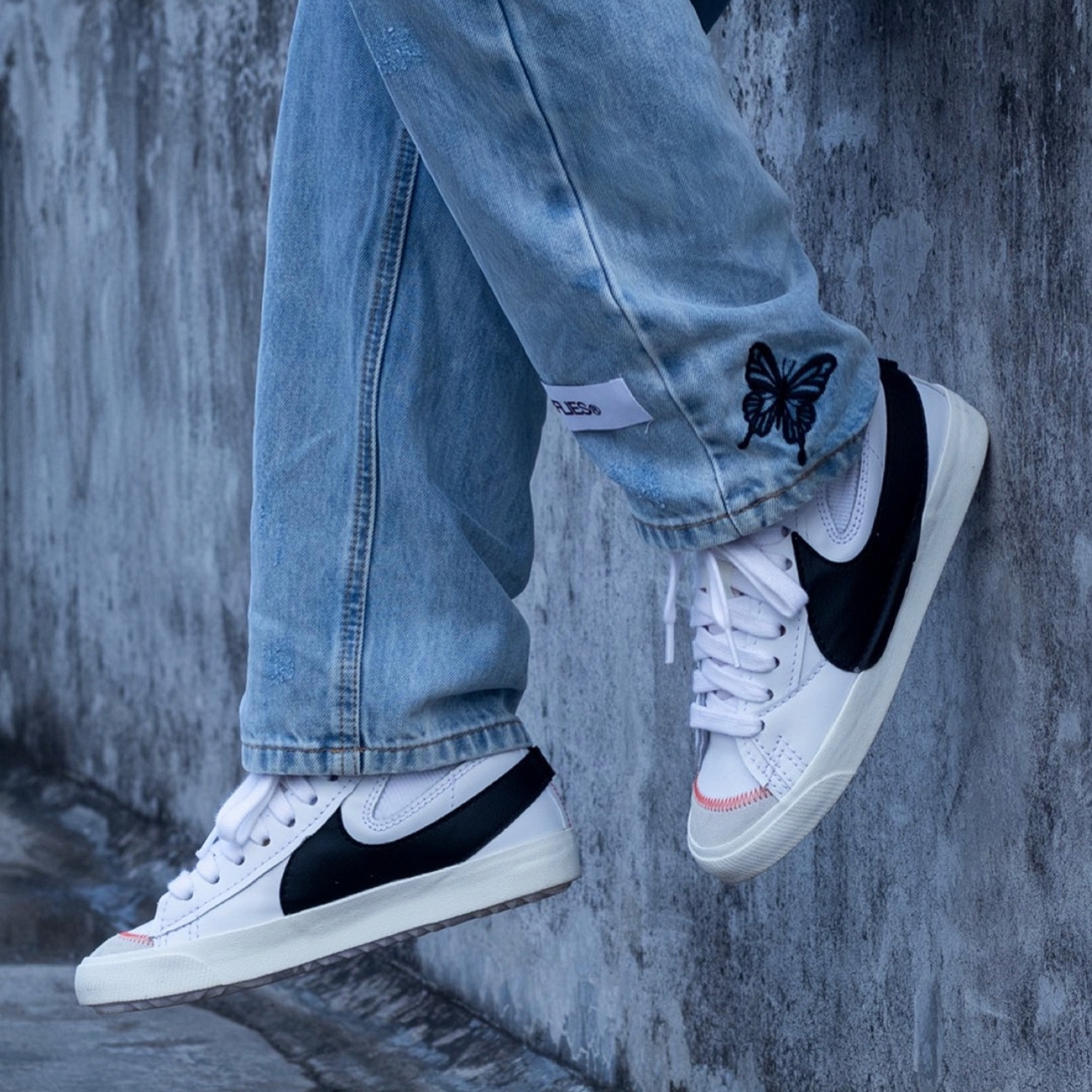 耐克Nike Blazer Mid 77解构男女高帮开拓者板鞋DD3111-封面