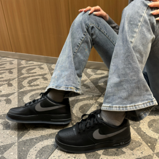 NIKE耐克空军一号男女运动AF1低帮复古休闲板鞋 010 黑武士IM6027