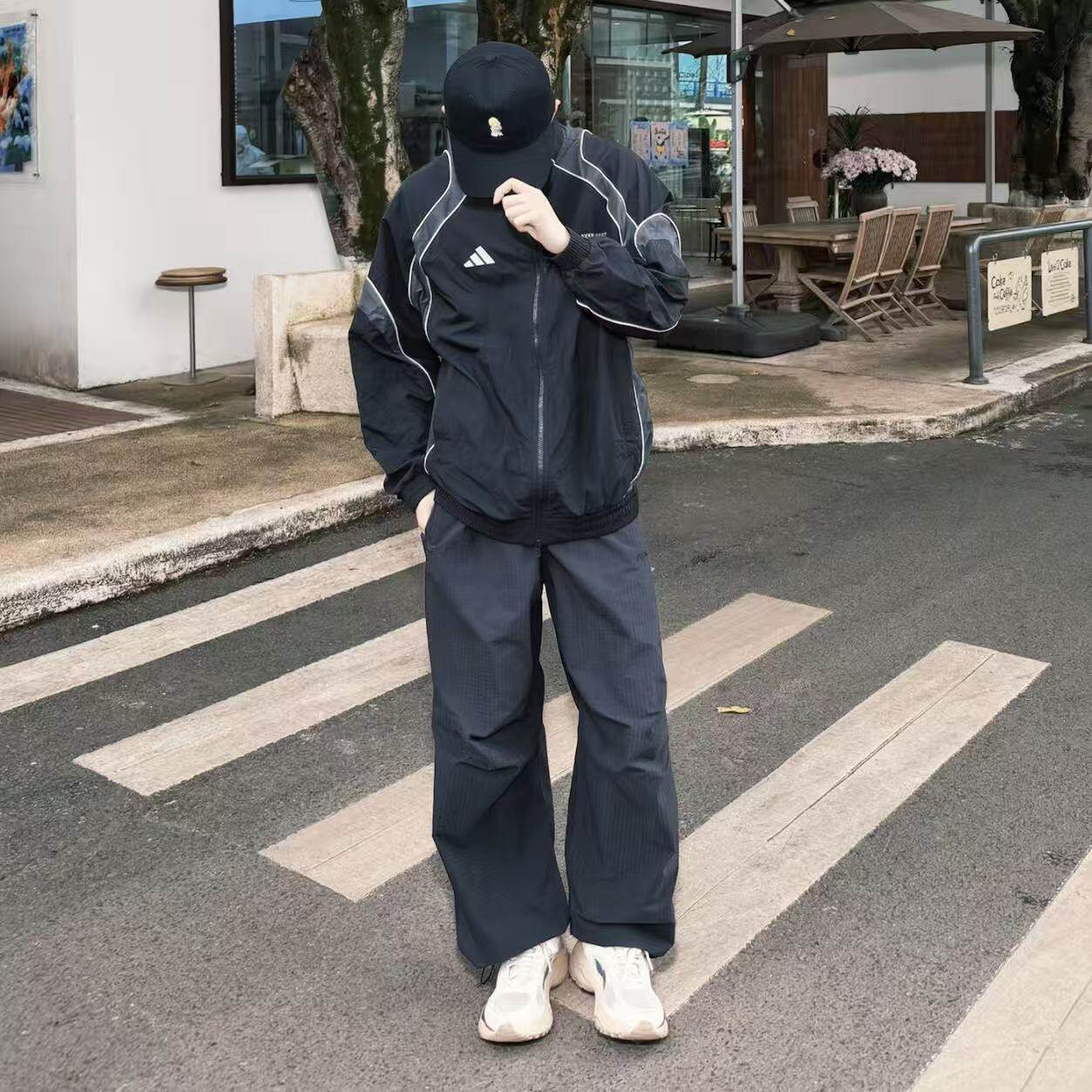 adidas阿迪达斯日常运动休闲宽松上衣外套2026春男梭织夹克IB6980