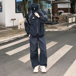 adidas阿迪达斯日常运动休闲宽松上衣外套2026春男梭织夹克IB6980