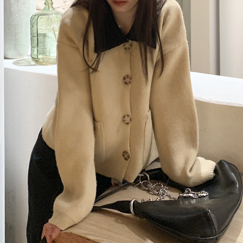 Real shot autumn and winter show thin retro French Lapel short long sleeve knitwear cardigan sweater coat