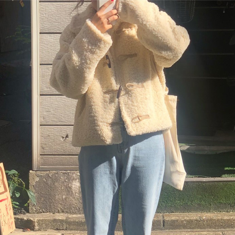 Official autumn and winter new Guima series Girl Korean thickened warm lamb wool long sleeve short coat