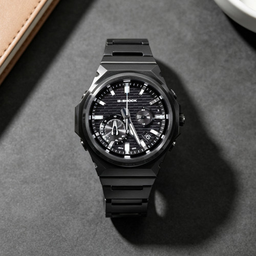 卡西欧钢铁之心新款手表男绿水鬼蓝牙太阳能金属男士GST-B1000BD