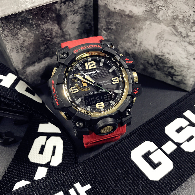 卡西欧太阳能电波男泥王运动手表