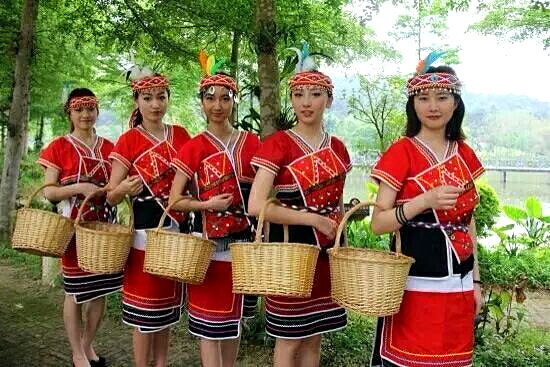 新款民族服台湾民族服阿美族服装成人表演服演出服送头饰包邮