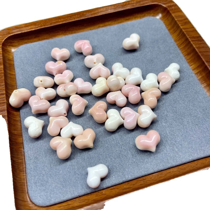 天然女王贝雕刻屁桃手工DIY手链项链吊坠手机链包挂耳饰饰品配饰