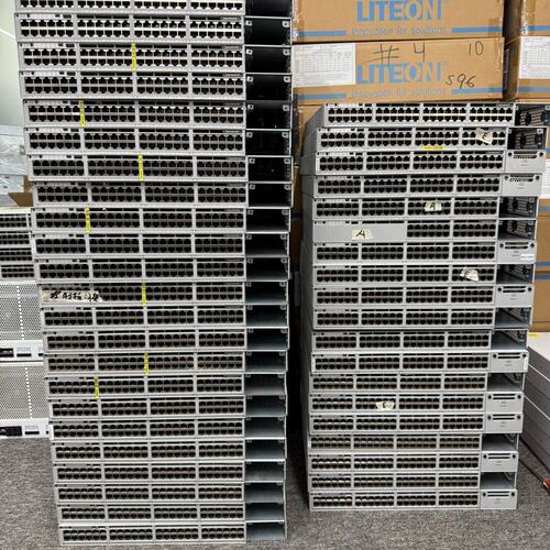 议价思科交换机C9300-48U-EC9300-48T-EC9300-24U-E