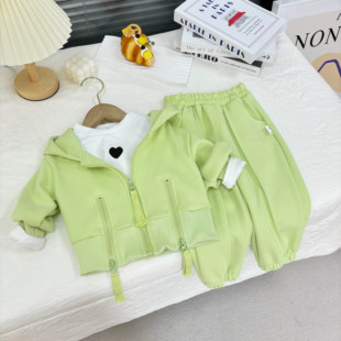 女童春秋春装2025新款洋气时髦儿童套装连帽宝宝休闲三件套