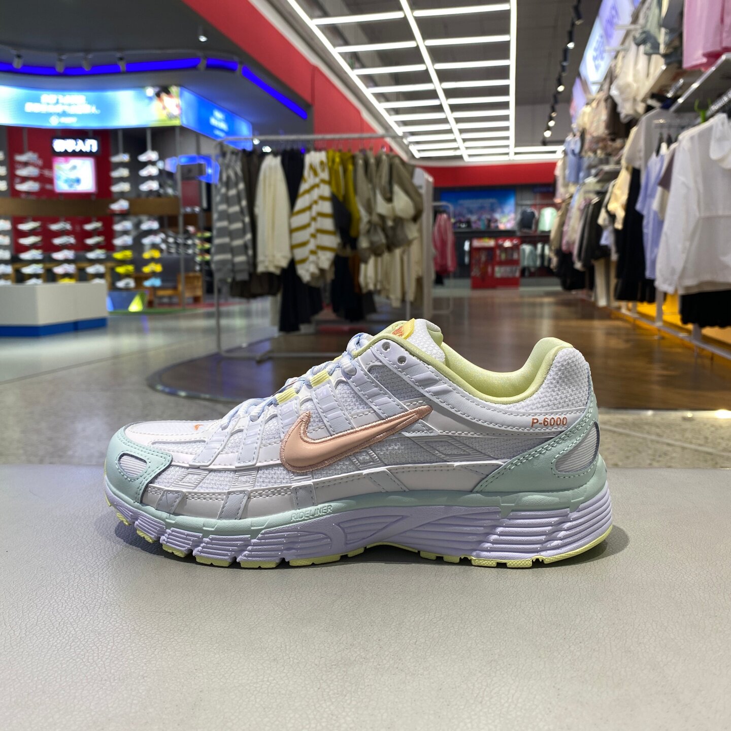 Nike/耐克P-6000 Solvra Slide舒适轻便百搭低帮跑步鞋IR7602-141