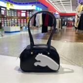 PUMA彪马单肩包女包法棍包保龄球包轻便休闲斜挎包单肩包 092846