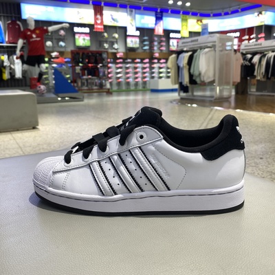 三叶草贝壳头运动耐磨板鞋