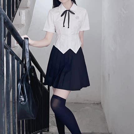 【刺篇】小禾原创jk学院风收腰衬衫设计感小众白色修身短袖女