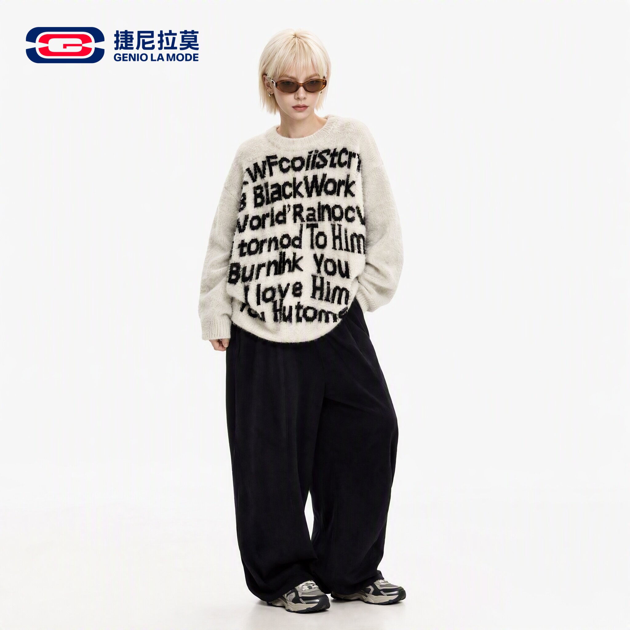 捷尼拉莫美式字母印花圆领毛衣