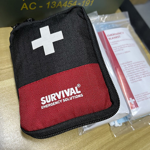 survival生存新款便携急救包家庭