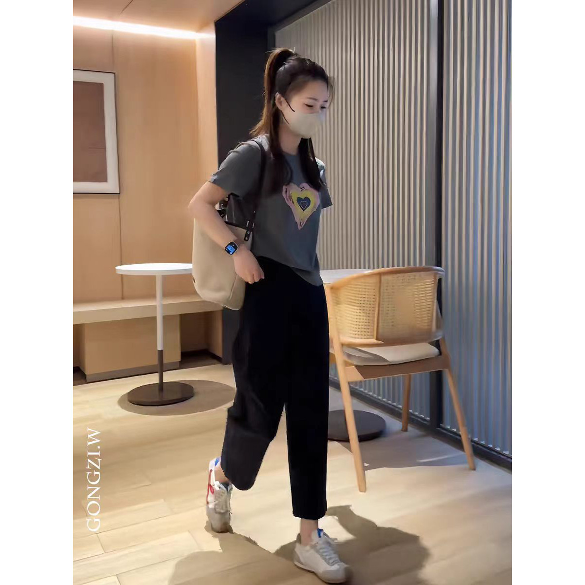 直筒显瘦T恤休闲裤运动套装女装
