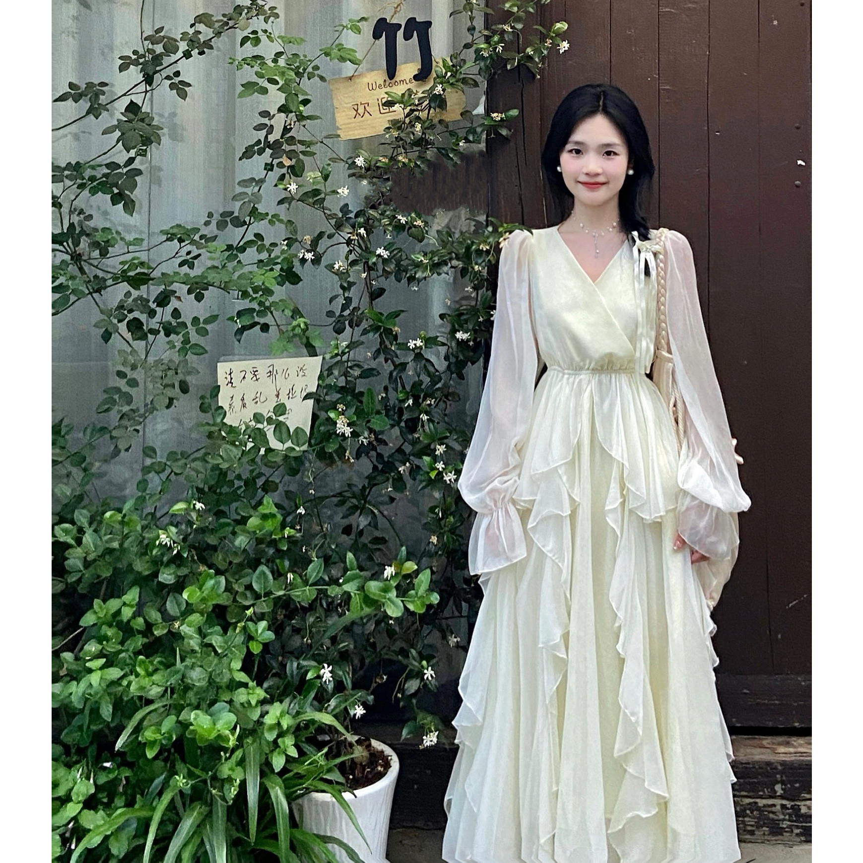 2026年初恋长裙超仙甜美温柔风荷叶边公主连衣裙子女秋冬季穿搭